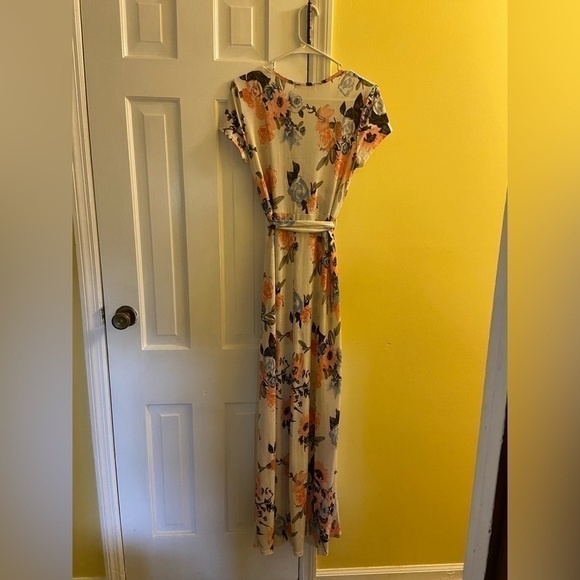 EMMER & Oat Floral Maxi Dress - Picture 6 of 6